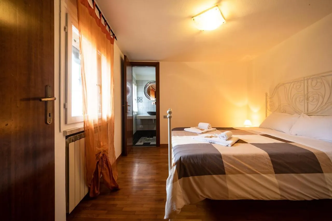 Appartamento Sant'Anastasia Βερόνα