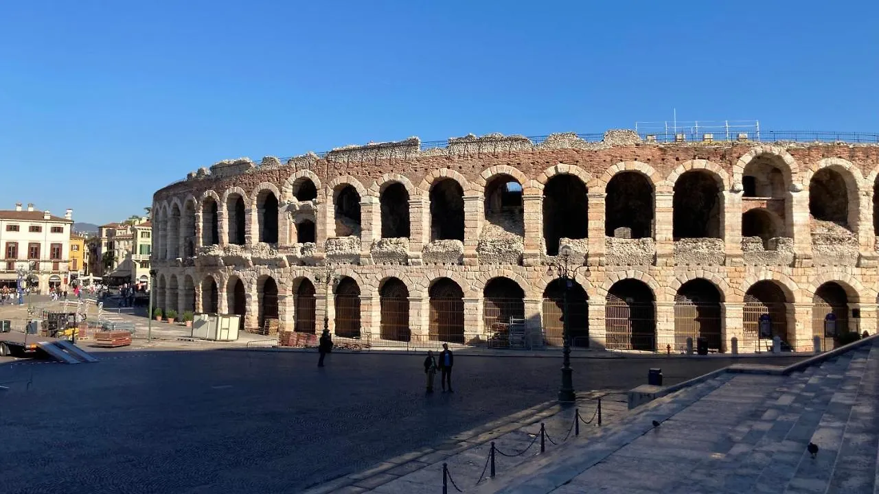 Appartamento Sant'Anastasia Βερόνα 0*,